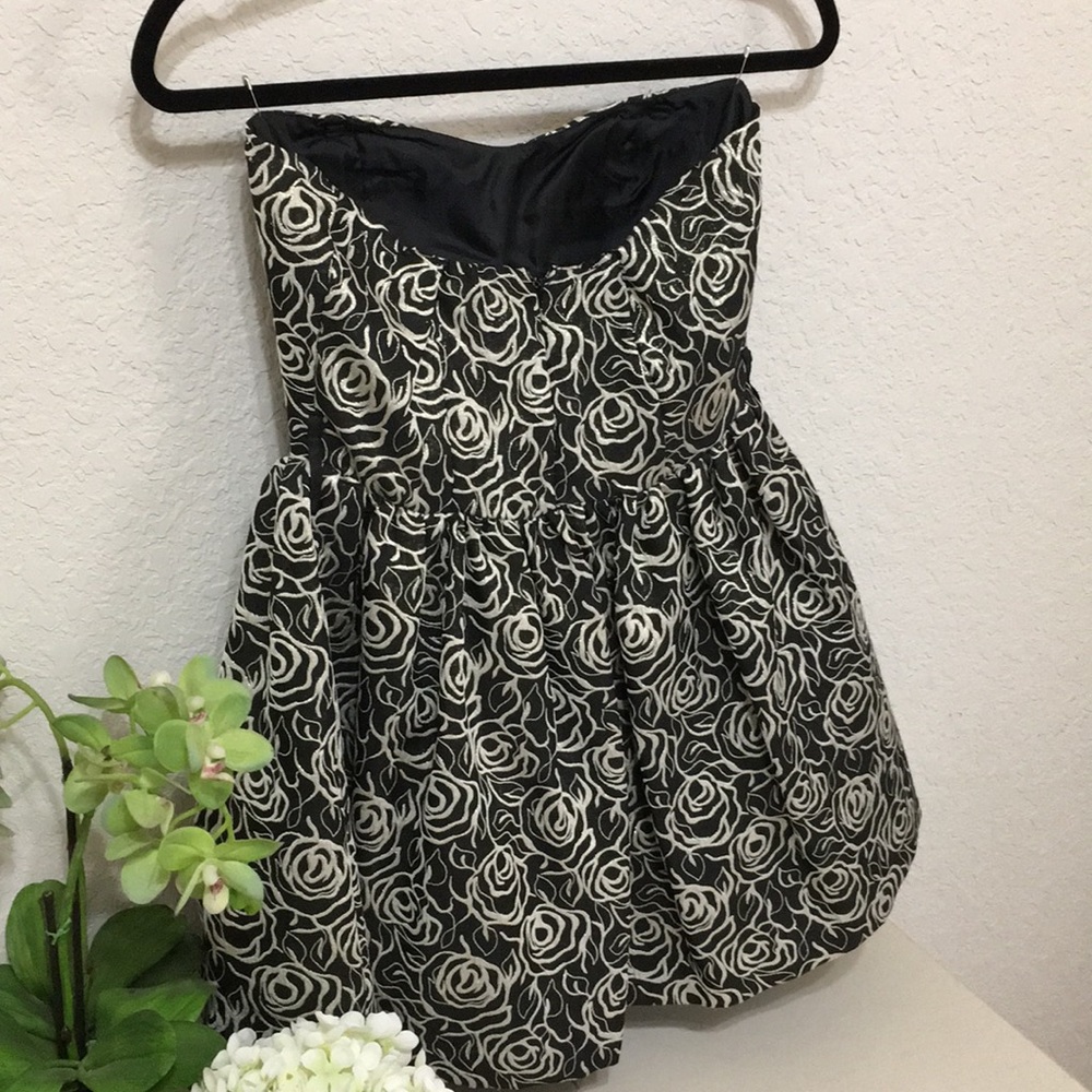 Black and gold rose glitter ✨ strapless dress - Picture 10 of 15